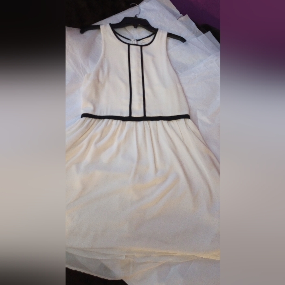 Everly by Anthropology Sheer Ivory Sleeveless Dress. Size Medium.